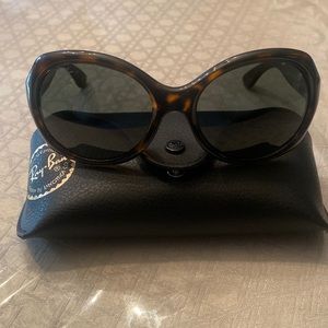 Authentic Women’s Ray Ban